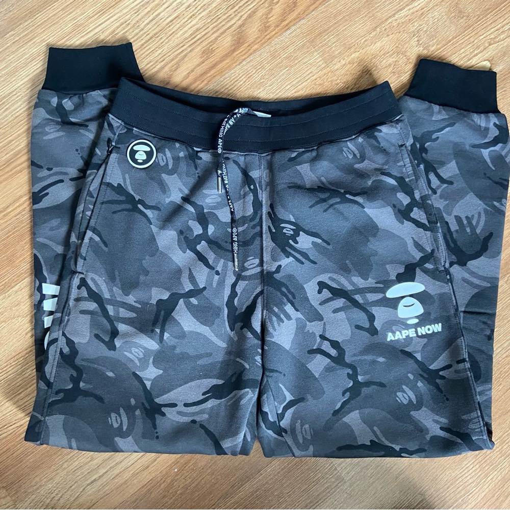 Aape Sweats - Picture 5 of 6